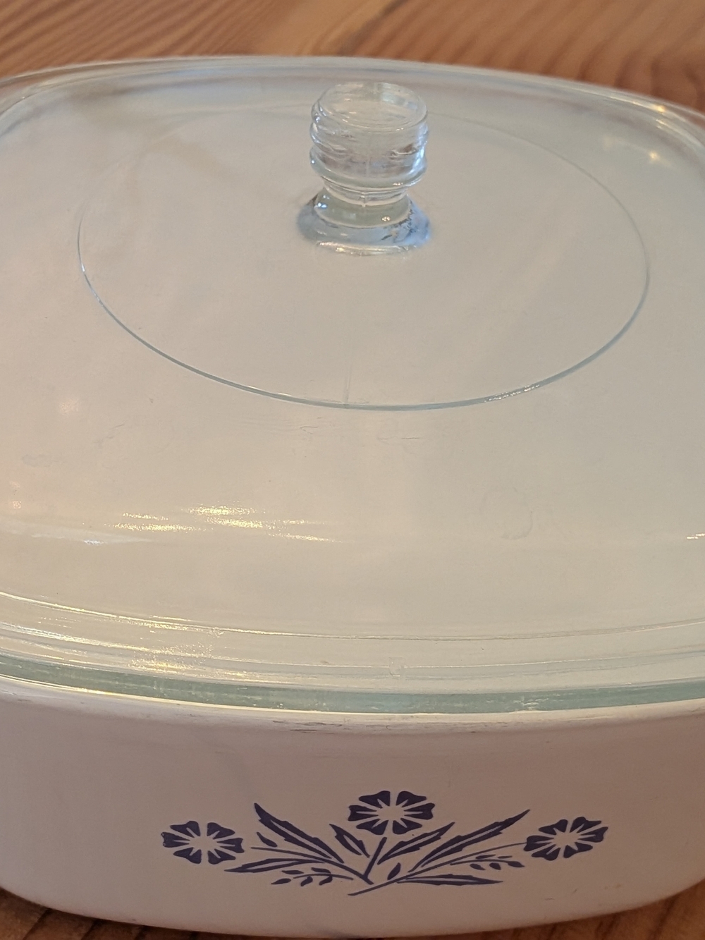 Vintage Corningware 1.5 Qt Dish With Lid - White with Blue Marking Logo